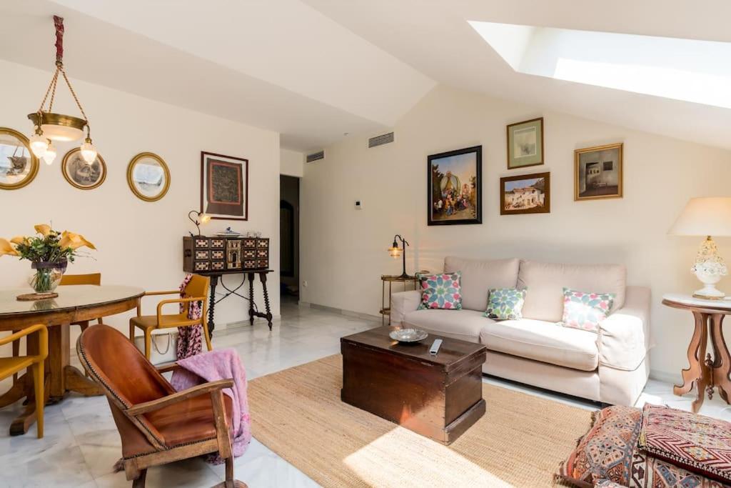Apartamentos Rg, San Vicente 22 Sevilla Dış mekan fotoğraf