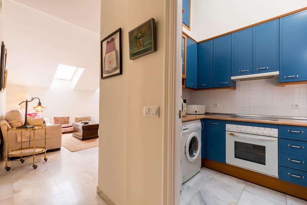 Apartamentos Rg, San Vicente 22 Sevilla Dış mekan fotoğraf