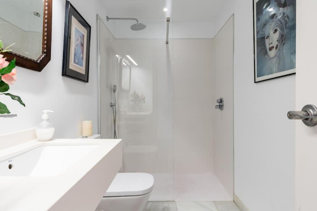 Apartamentos Rg, San Vicente 22 Sevilla Dış mekan fotoğraf